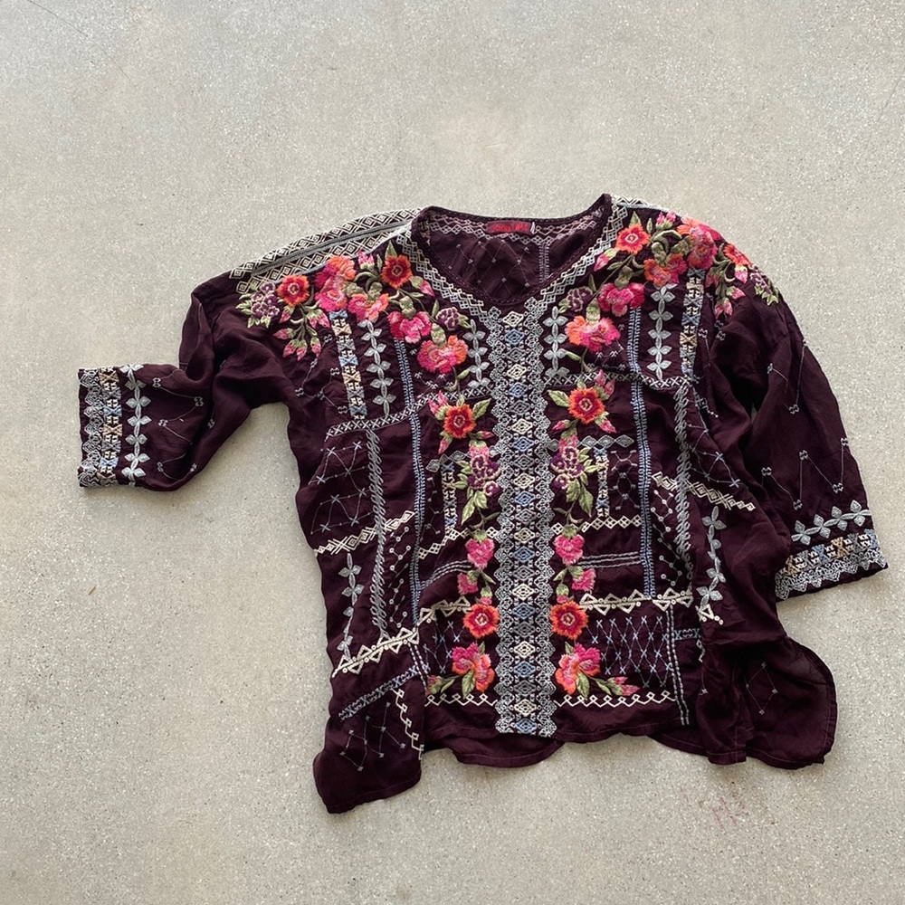 Johnny Was Top, SZ MED. Gently used.